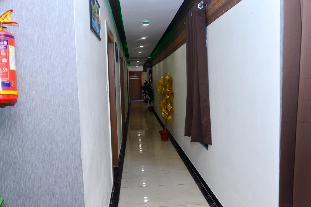 Hotel Asopalav Gandhinagar Ngoại thất bức ảnh