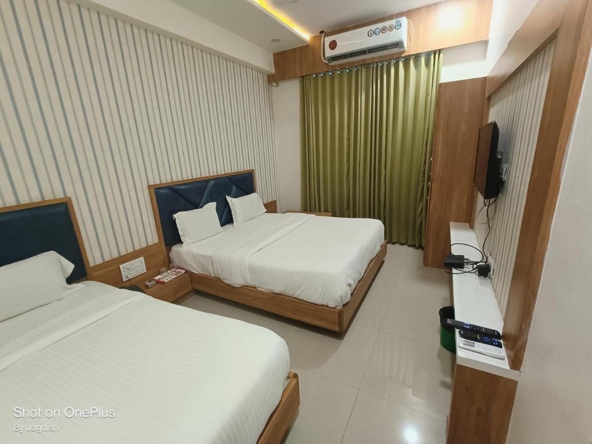 Hotel Asopalav Gandhinagar Ngoại thất bức ảnh