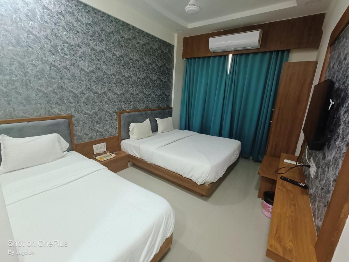 Hotel Asopalav Gandhinagar Ngoại thất bức ảnh